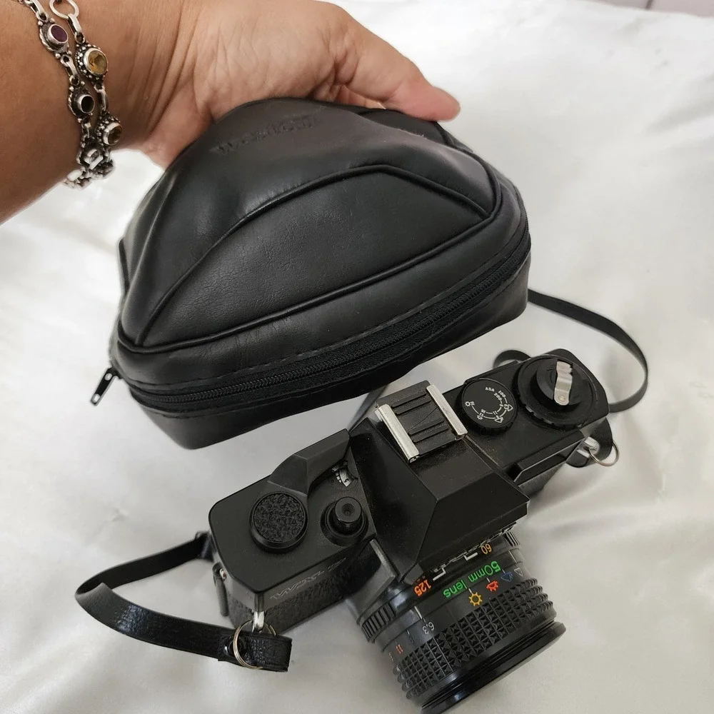 ☘️ Weston WX-7 35mm Film Camera with 50mm f/6.3 Lens and Carrying Case Black